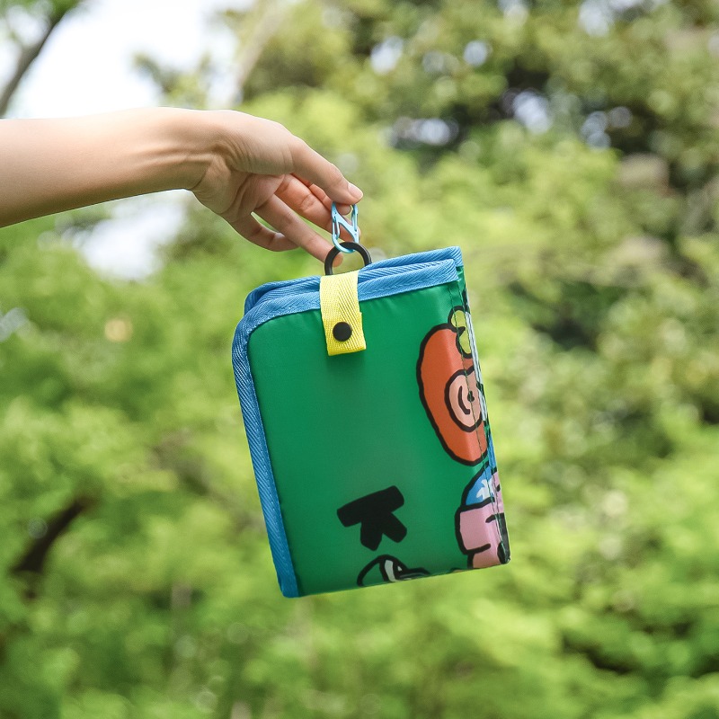 Waterproof Nylon Juice Dog Pic - Kids Outdoor Mat Waterproof ulasan dan harga